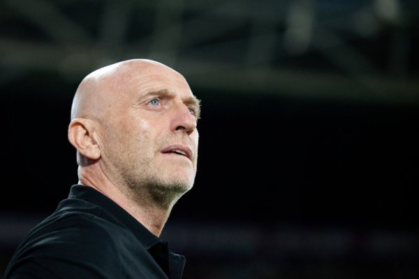 信通配资 莱万特主帅: 必须更努力才能拿到积分 不想把注意力放在裁判身上